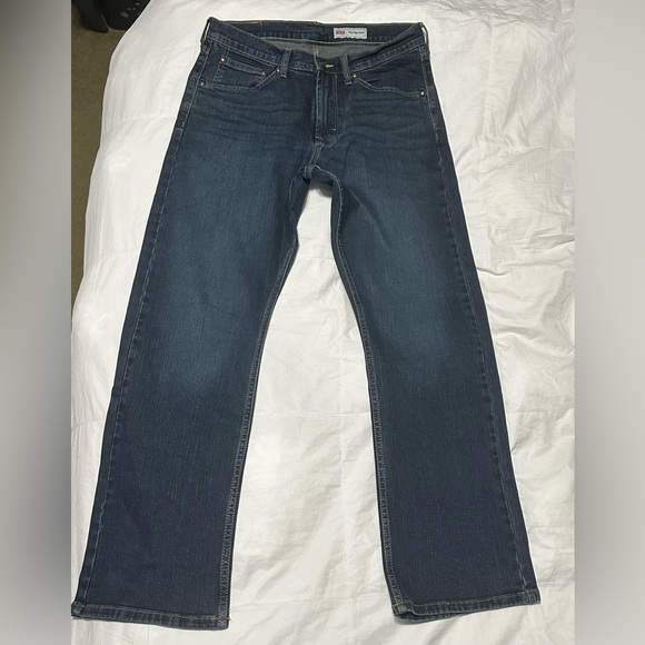 Wrangler Bootcut Jeans - Picture 2 of 7